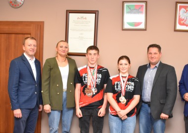 Spotkanie w Starostwie Powiatowym w Lesznie z kickboxerami