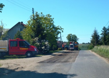 Naprawa drogi w Miąskowie