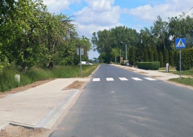 Chodnik w Długich Starych
