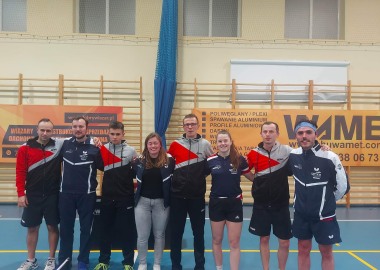 Tenisiści stołowi Wametu Dobry Wiązar Dąbcze i holenderskiego zespołu TTV Red Stars Venray 