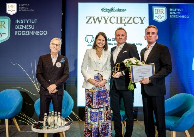 Właściciele spółki Werner Kenkel odbierają wyróżnienie Firma Rodzinna Roku